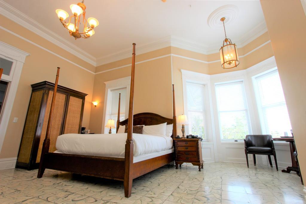 Southernmost House Hotel (Adults Only) คีย์เวสต์ ภายนอก รูปภาพ
