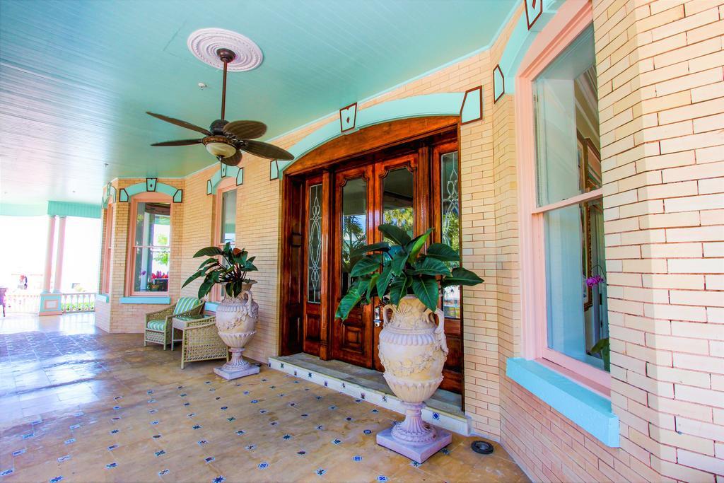 Southernmost House Hotel (Adults Only) คีย์เวสต์ ภายนอก รูปภาพ