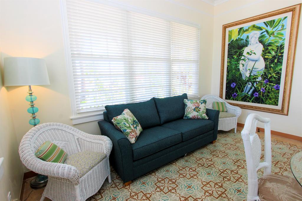 Southernmost House Hotel (Adults Only) คีย์เวสต์ ภายนอก รูปภาพ
