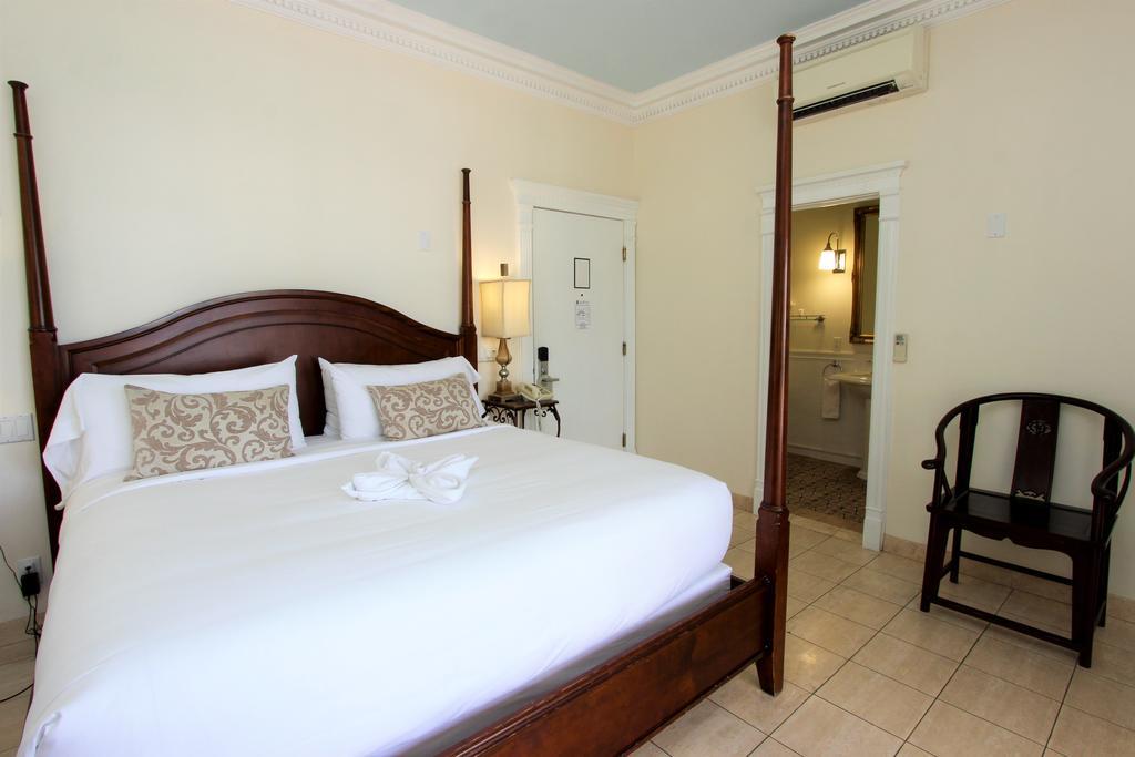 Southernmost House Hotel (Adults Only) คีย์เวสต์ ภายนอก รูปภาพ