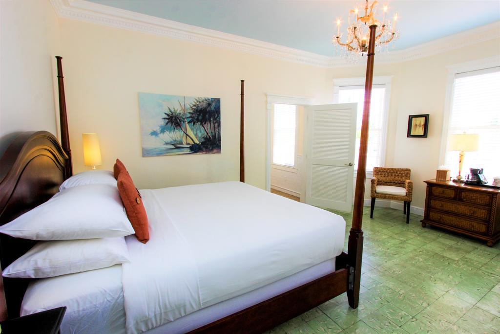 Southernmost House Hotel (Adults Only) คีย์เวสต์ ภายนอก รูปภาพ