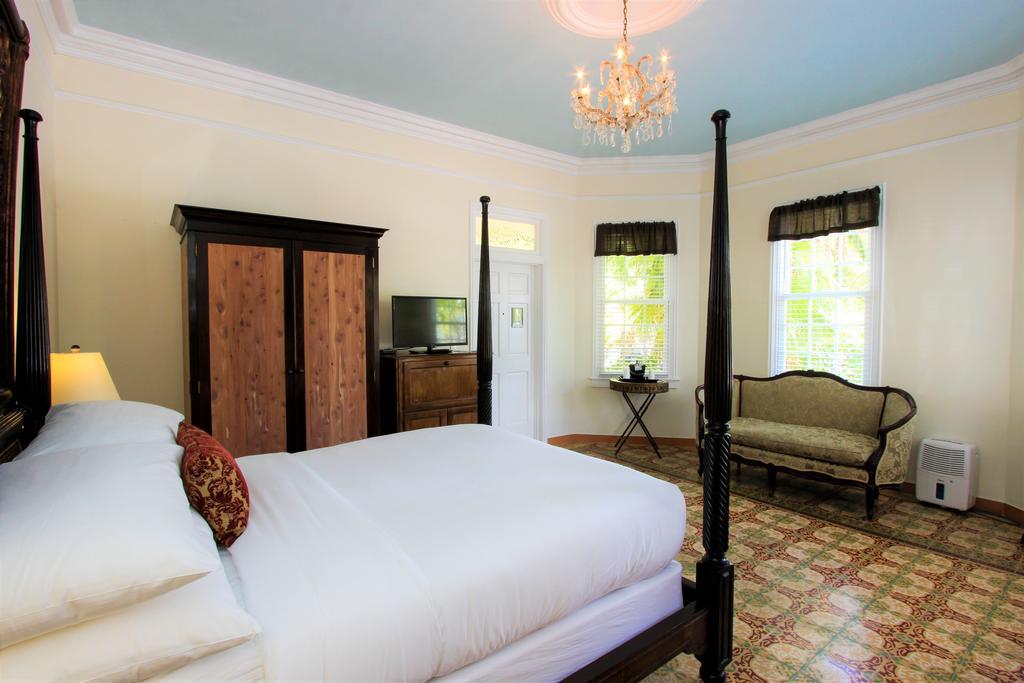 Southernmost House Hotel (Adults Only) คีย์เวสต์ ภายนอก รูปภาพ