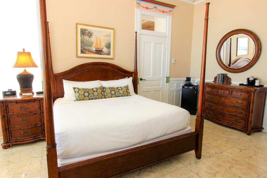Southernmost House Hotel (Adults Only) คีย์เวสต์ ภายนอก รูปภาพ